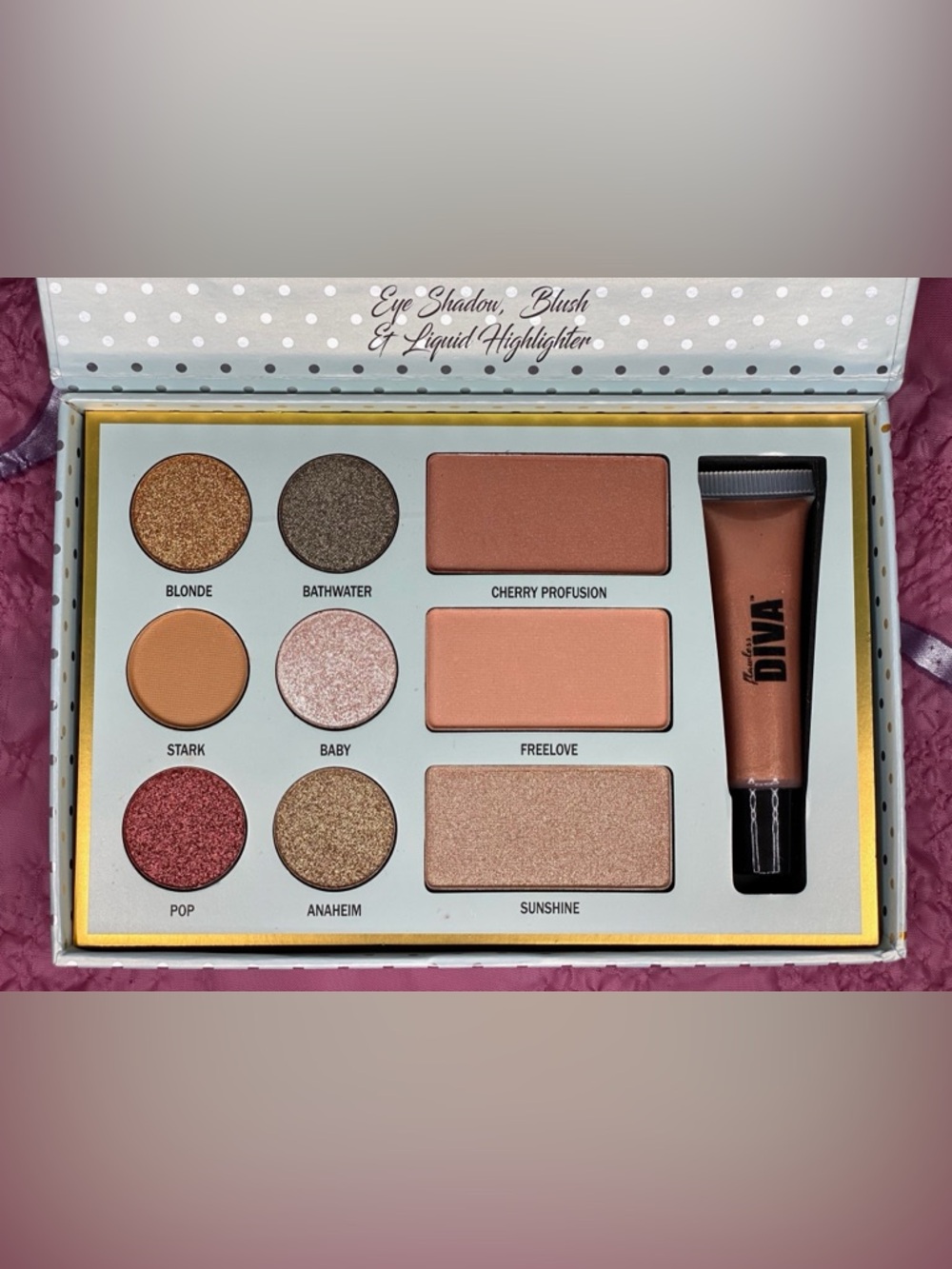 Diva Warm Peach & Shimmer Eyeshadow, Blush & Liquid Highlighter Palette